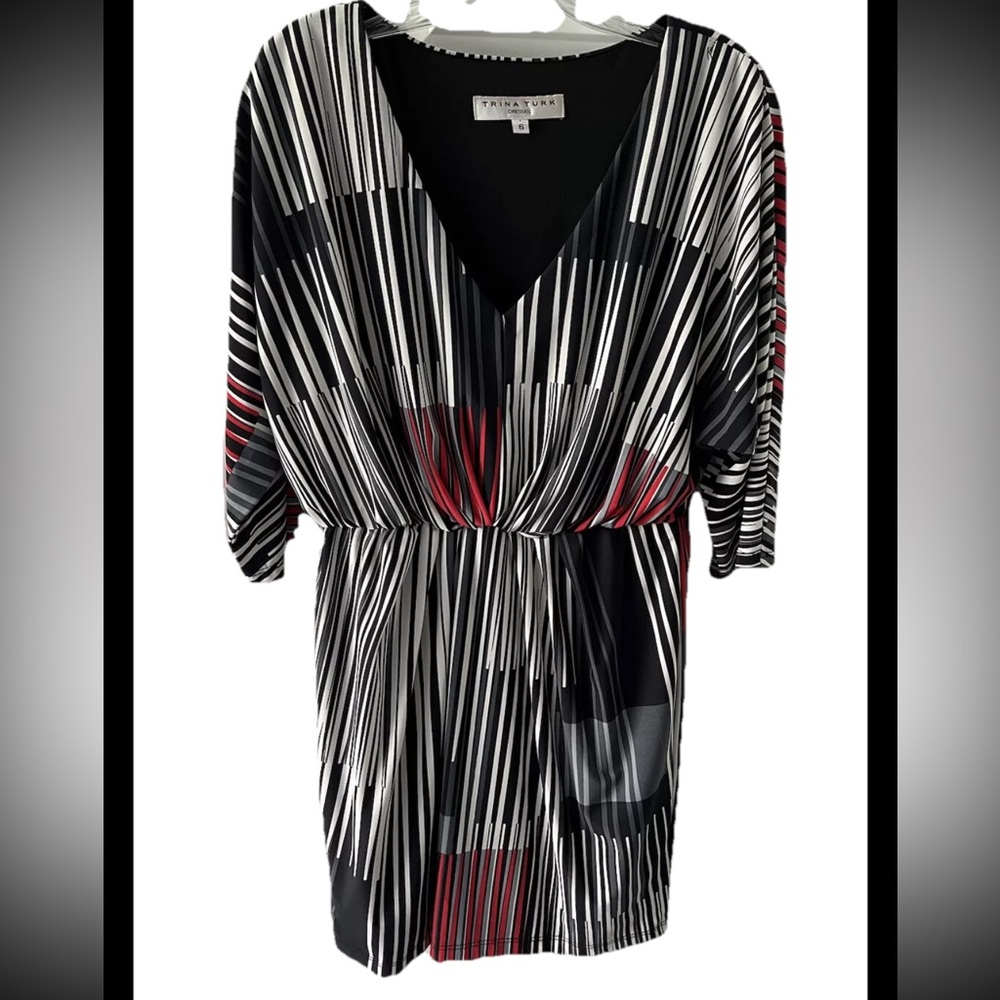 Trina Turk V Neck Mini Dress Women's SZ 6 Black Red White  WORN ONCE VERSATILE